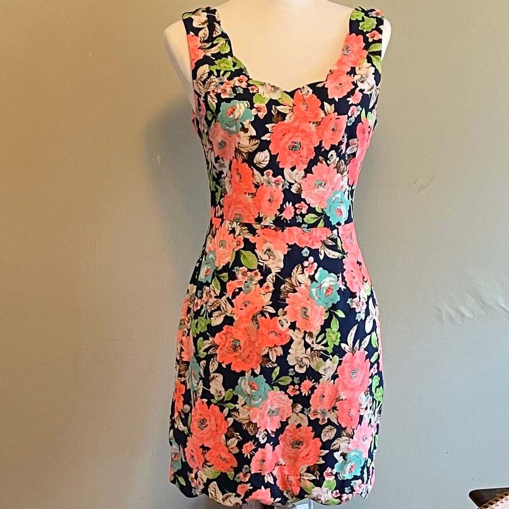 Bodycon  Kentucky Derby dress, Scalloped neckline & hem , Sz.S